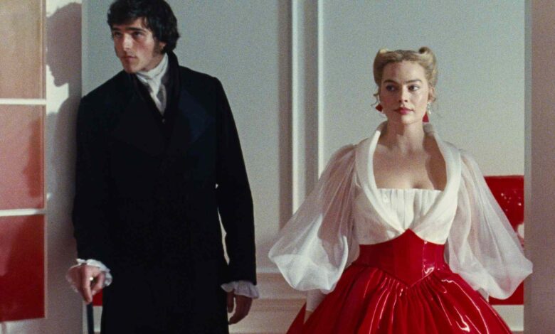 Како ‘Вутхеринг Хеигхтс’ Емералд Феннелл мења роман: Све кључне разлике